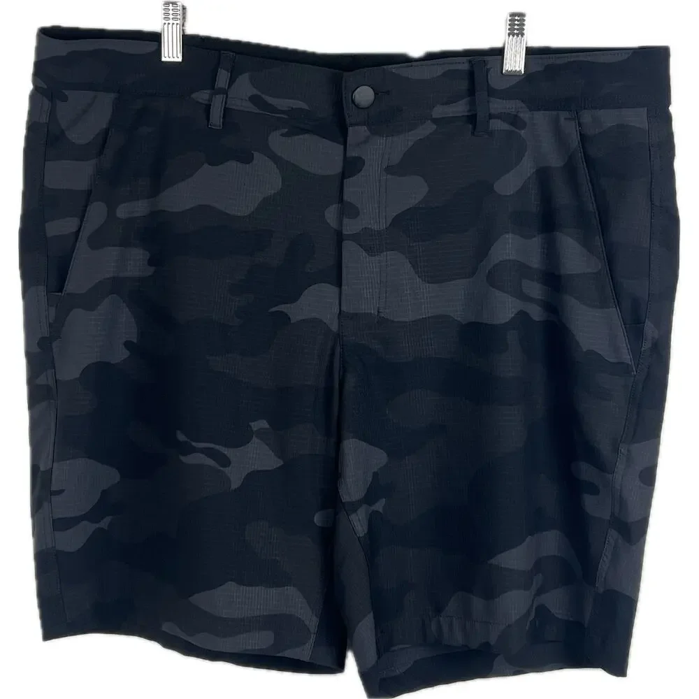 George shorts mens 40 Camo flat front back pocket one with a zipper NICE!